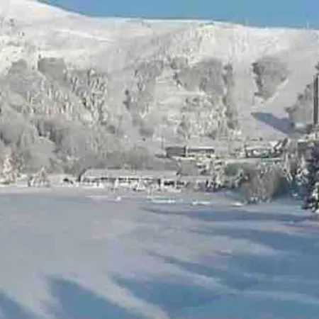 Dans Un Village En Auvergne Sancy Apartamento