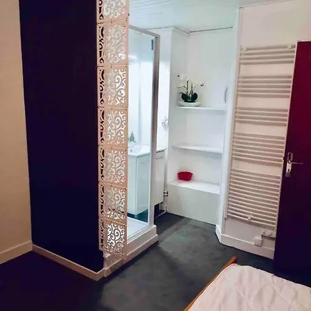 Dans Un Village En Auvergne Sancy * Égliseneuve-dʼEntraigues