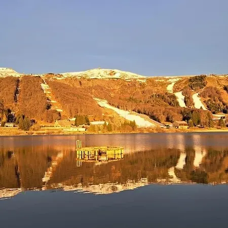 Dans Un Village En Auvergne Sancy *