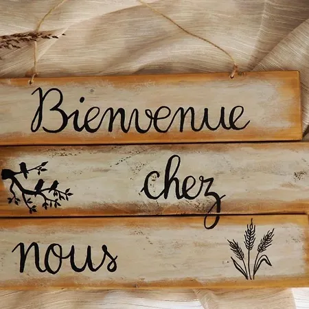 Апартаменты Dans Un Village En Auvergne Sancy Egliseneuve-d'Entraigues