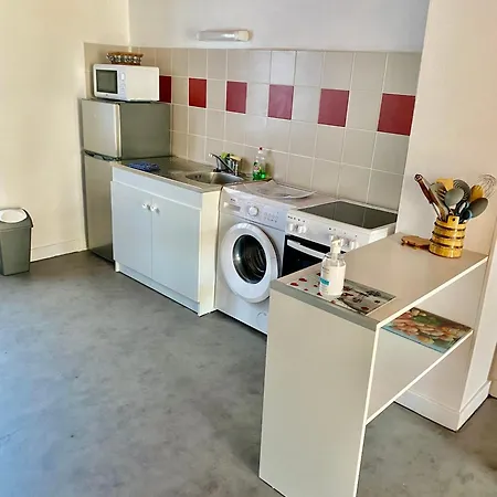 Dans Un Village En Auvergne Sancy