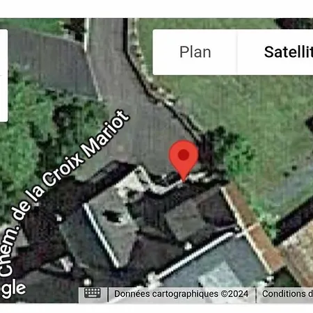 Dans Un Village En Auvergne Sancy *