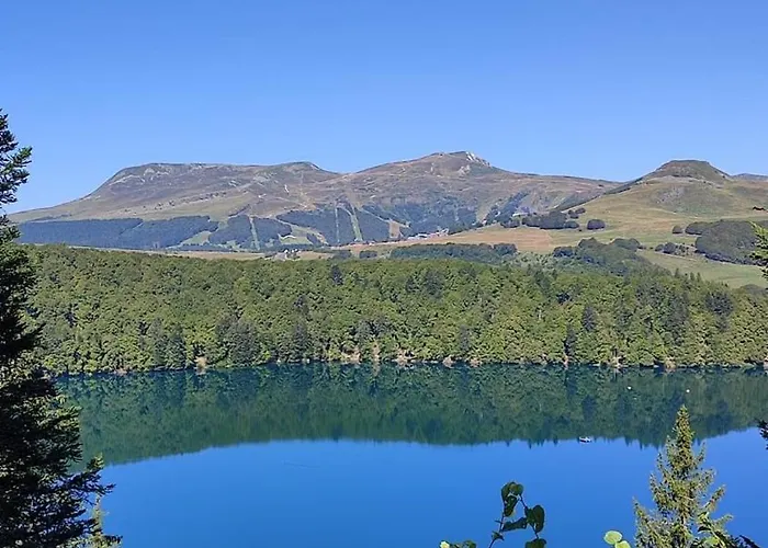 Dans Un Village En Auvergne Sancy * Egliseneuve-d'Entraigues