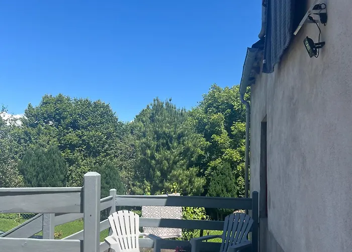 Dans Un Village En Auvergne Sancy * Egliseneuve-d'Entraigues