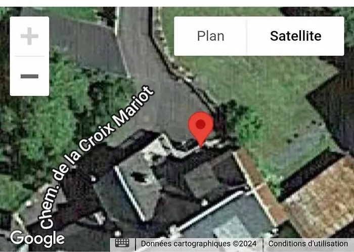 Dans Un Village En Auvergne Sancy *