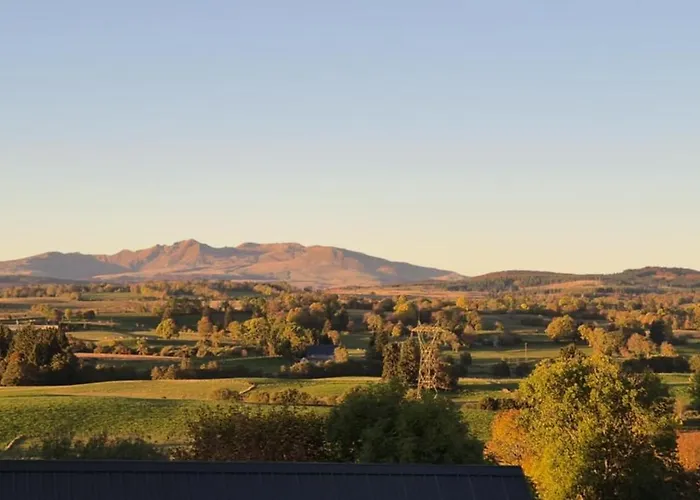 Апартаменты Dans Un Village En Auvergne Sancy Egliseneuve-d'Entraigues