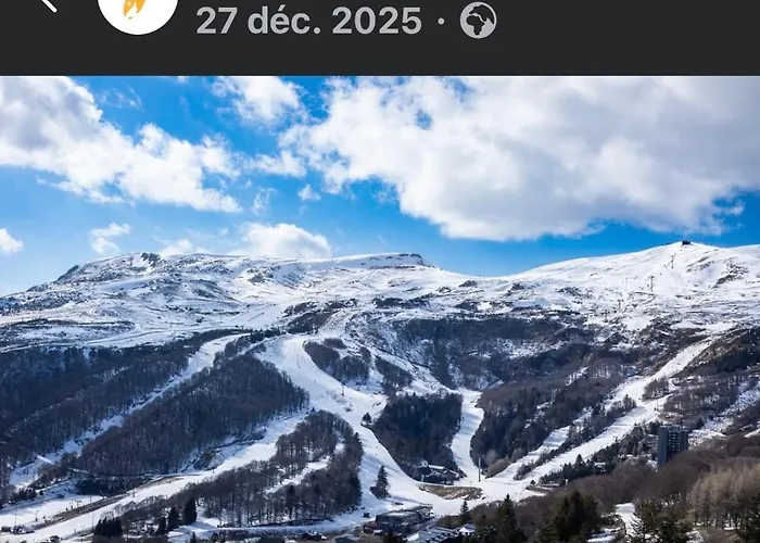 Dans Un Village En Auvergne Sancy *